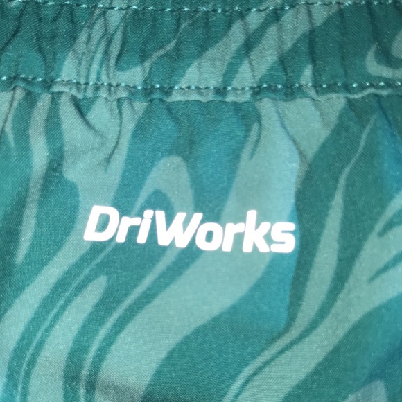 2-In-1 Workout Shorts - Picture 9 of 16